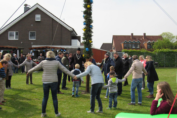 Foto ueber-das-jahr/maibaum-12